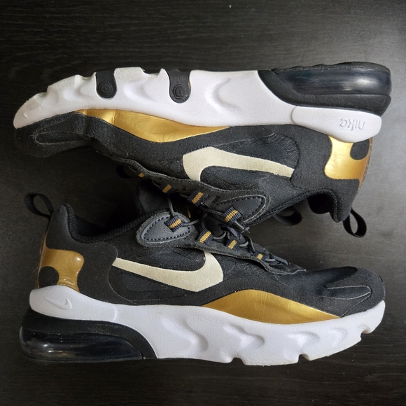 younger kids shoes black and yellow air max kids